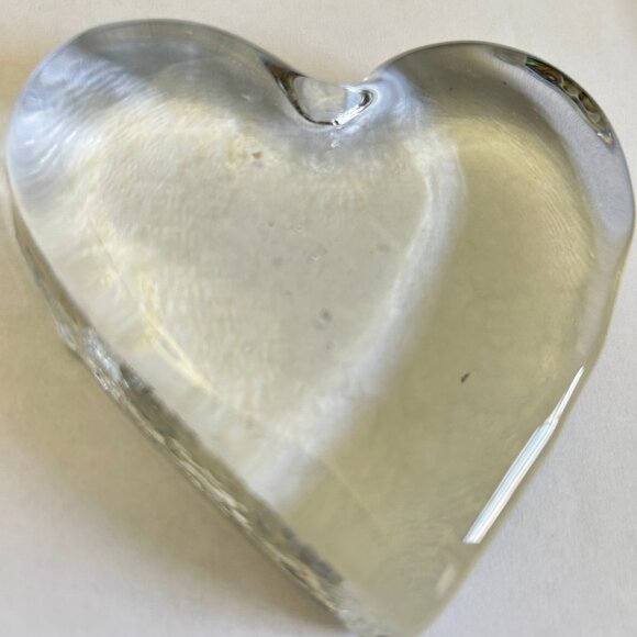 Vintage Paperweight Clear Heart Shaped Art Glass /crystal Flat Back Heavy - Picture 6 of 11